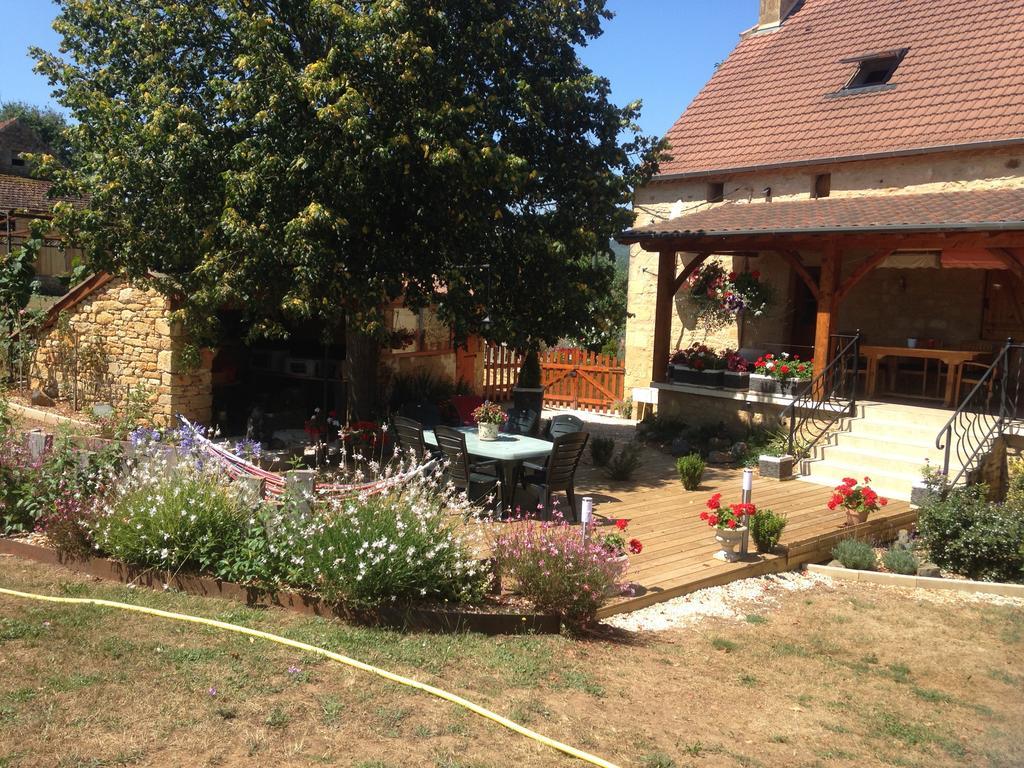 Entre Lot Et Dordogne Bed & Breakfast Saint-Cirq-Madelon Екстериор снимка