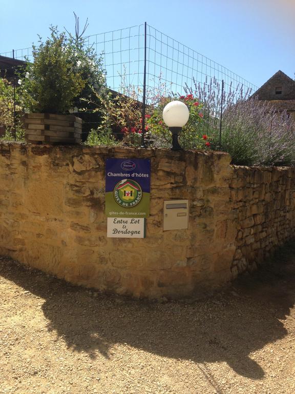 Entre Lot Et Dordogne Bed & Breakfast Saint-Cirq-Madelon Екстериор снимка